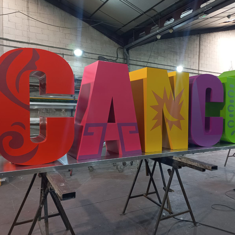 fabricación de rótulos frontales en Campo Real